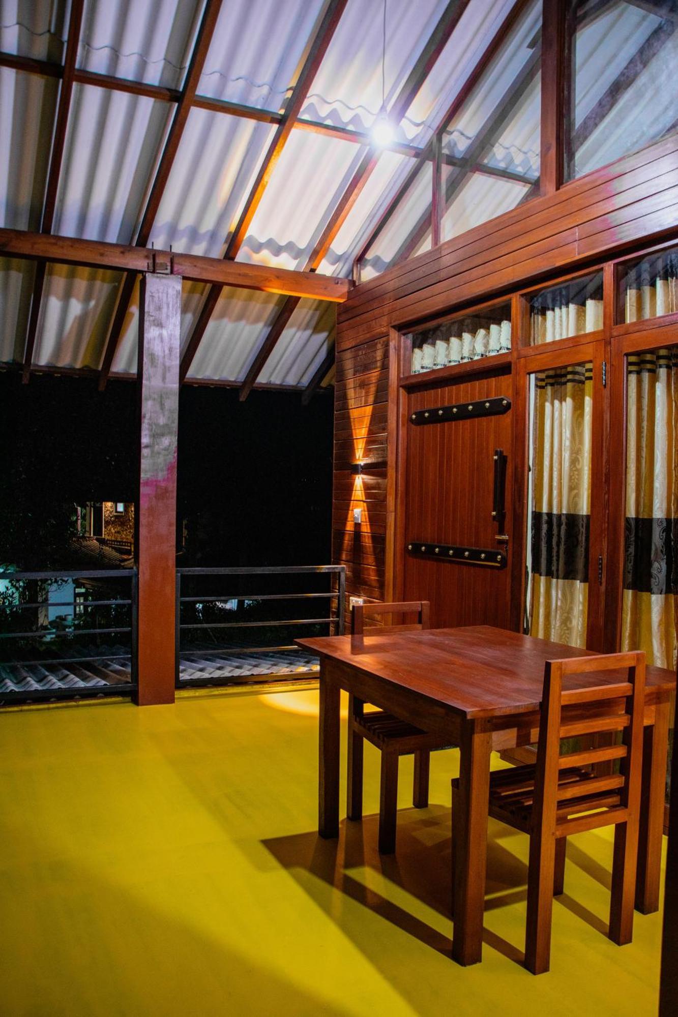 Nine Arch Wood Cabin เอลลา ภายนอก รูปภาพ